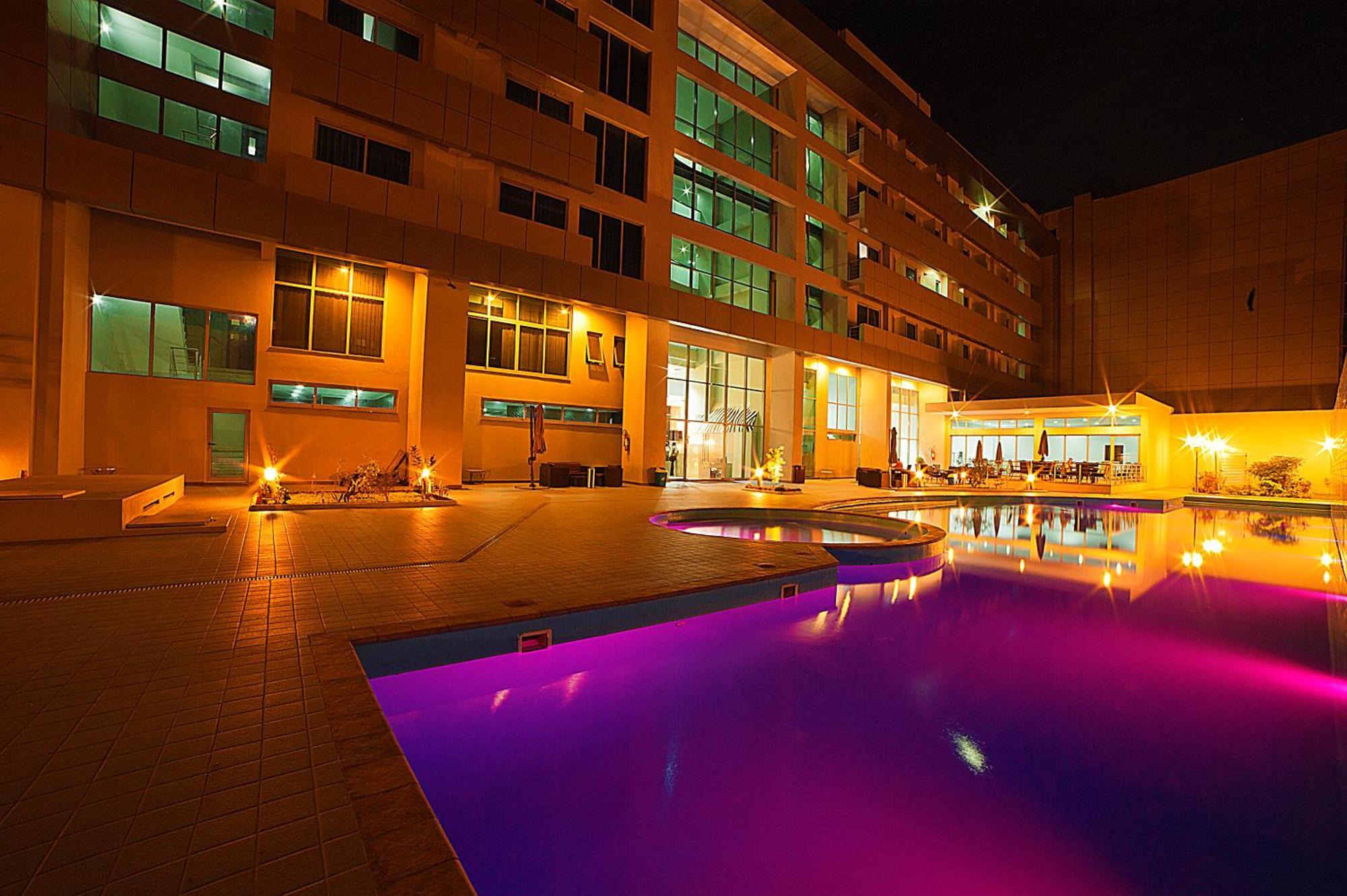 New Hotel-نامبولا المظهر الخارجي الصورة